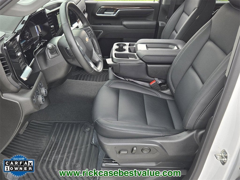 Used 2025 Chevrolet Silverado 2500 LT w/ Convenience Package image 11