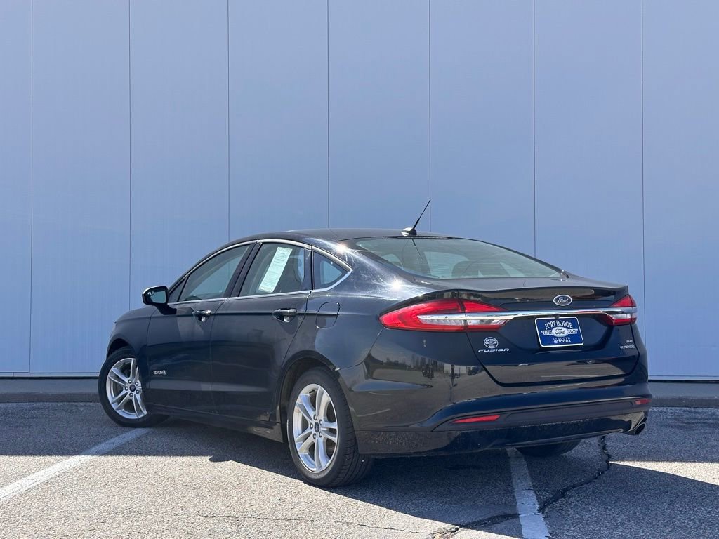 Used 2018 Ford Fusion SE image 3