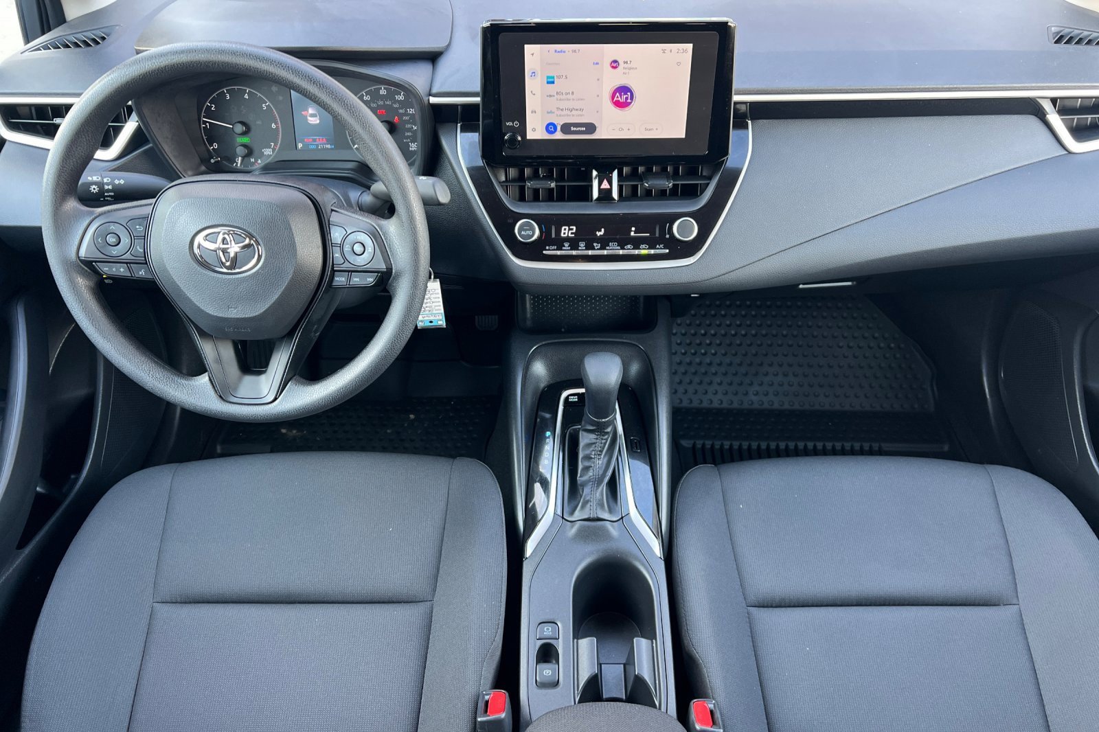 Certified 2025 Toyota Corolla LE image 10