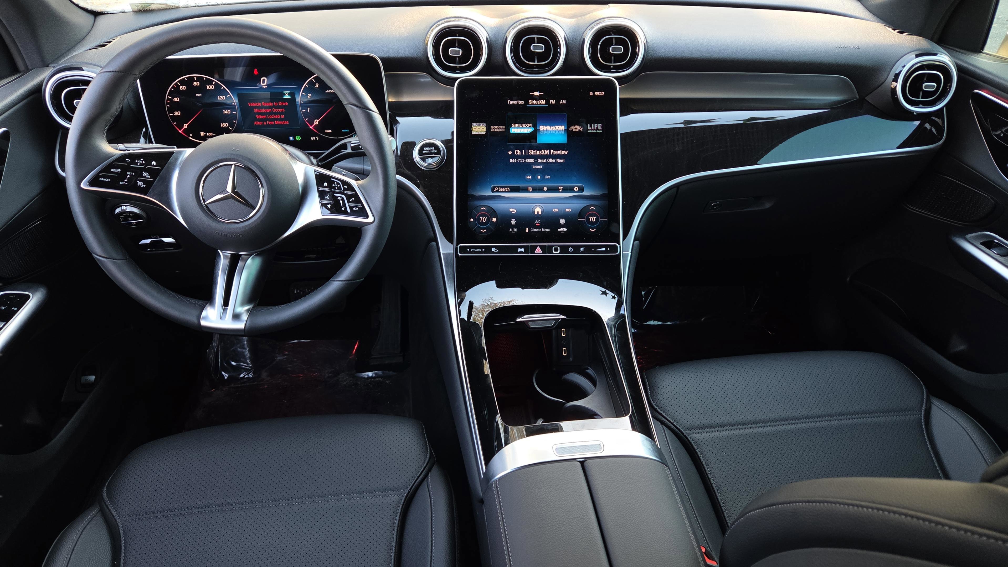 Used 2025 Mercedes-Benz GLC 300 image 26