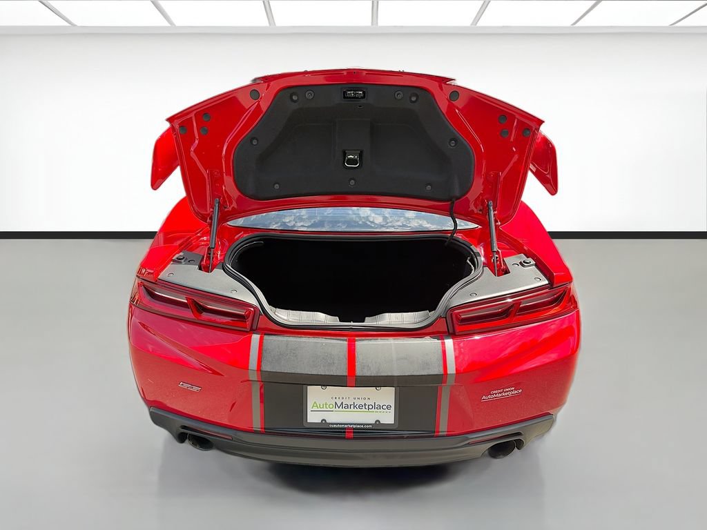 Used 2016 Chevrolet Camaro SS RWD image 25