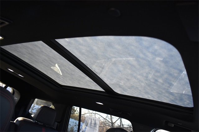 Certified 2024 Chevrolet Traverse RS image 14