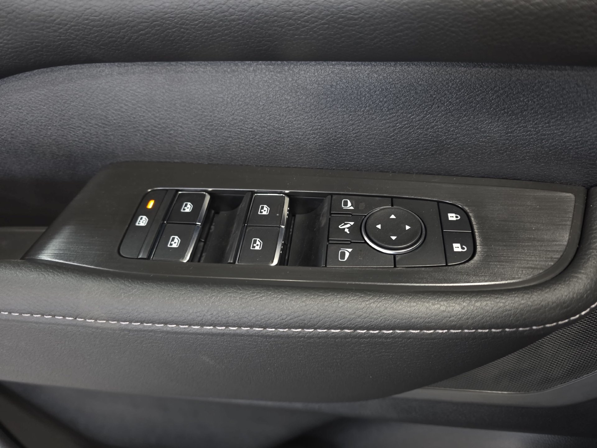 New 2026 Nissan Armada SL w/ Captain's Chari Seat Package AWD/4WD image 27