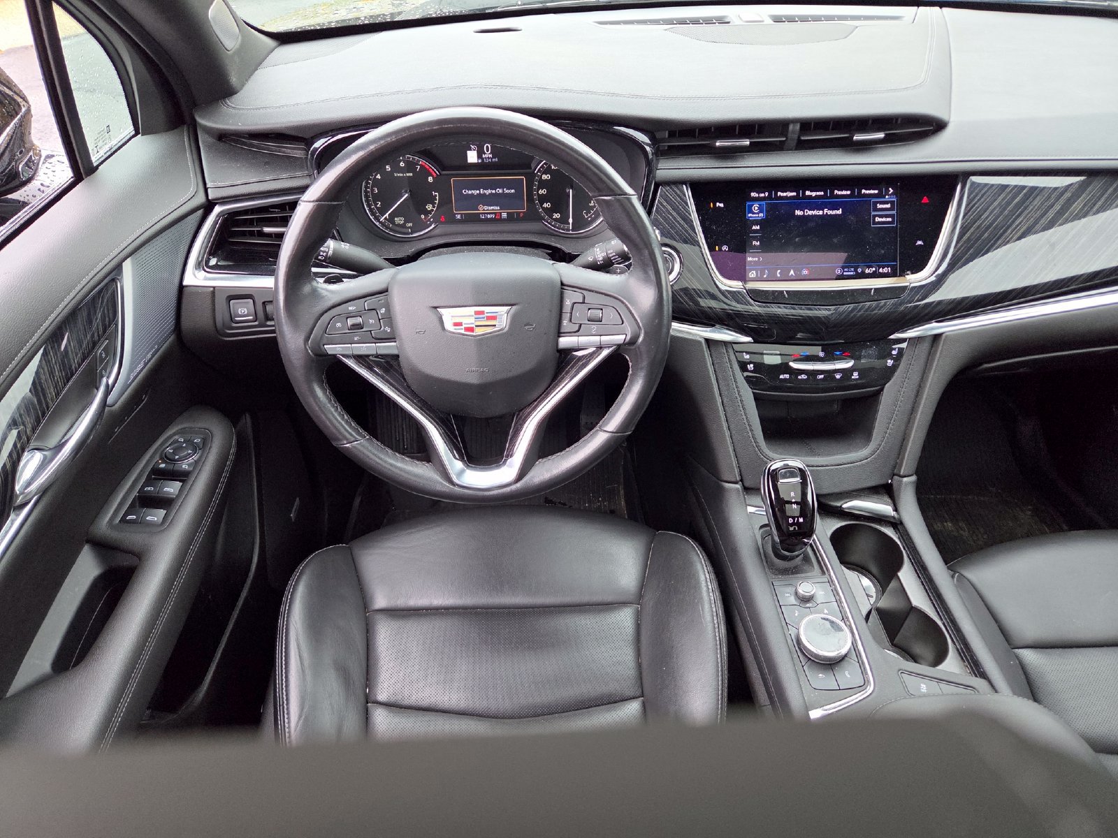 Used 2023 Cadillac XT6 Premium Luxury AWD/4WD image 10