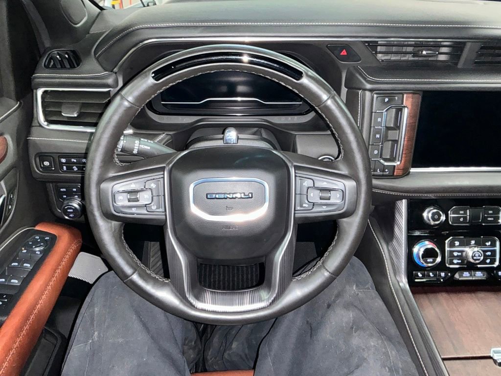 Certified 2024 GMC Yukon Denali Ultimate AWD/4WD image 2