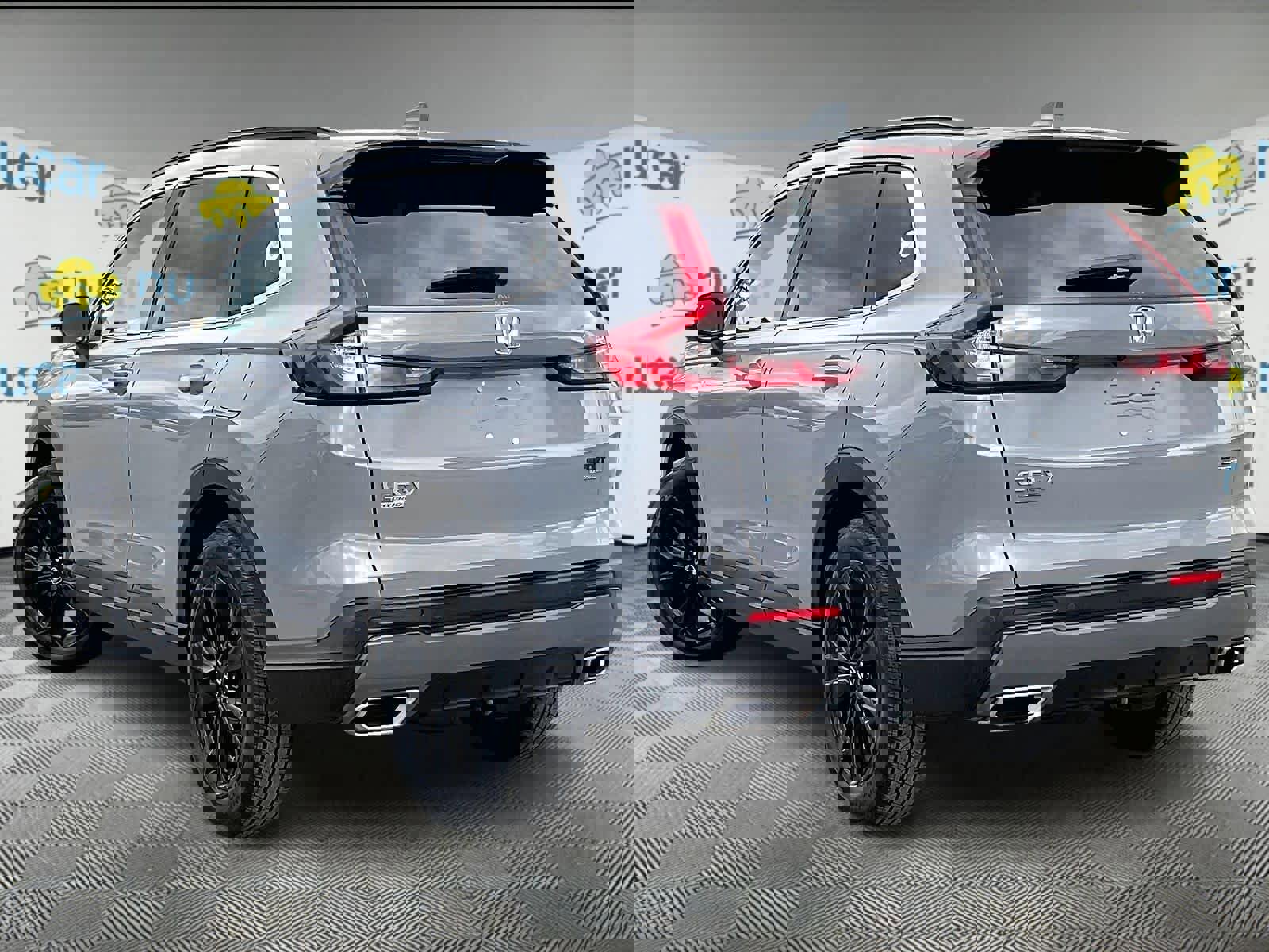 Used 2023 Honda CR-V Sport Touring image 4