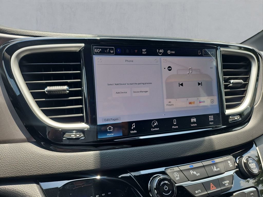 New 2025 Chrysler Voyager LX image 19