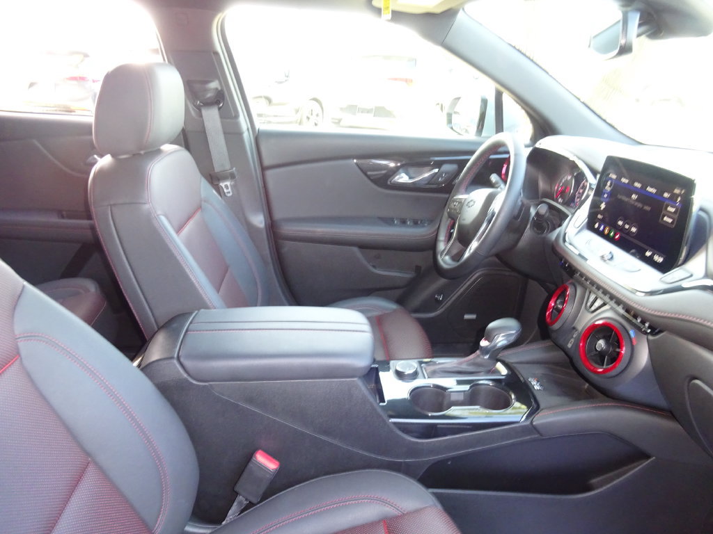 Certified 2025 Chevrolet Blazer RS w/ Enhanced Convenience Package AWD/4WD image 16