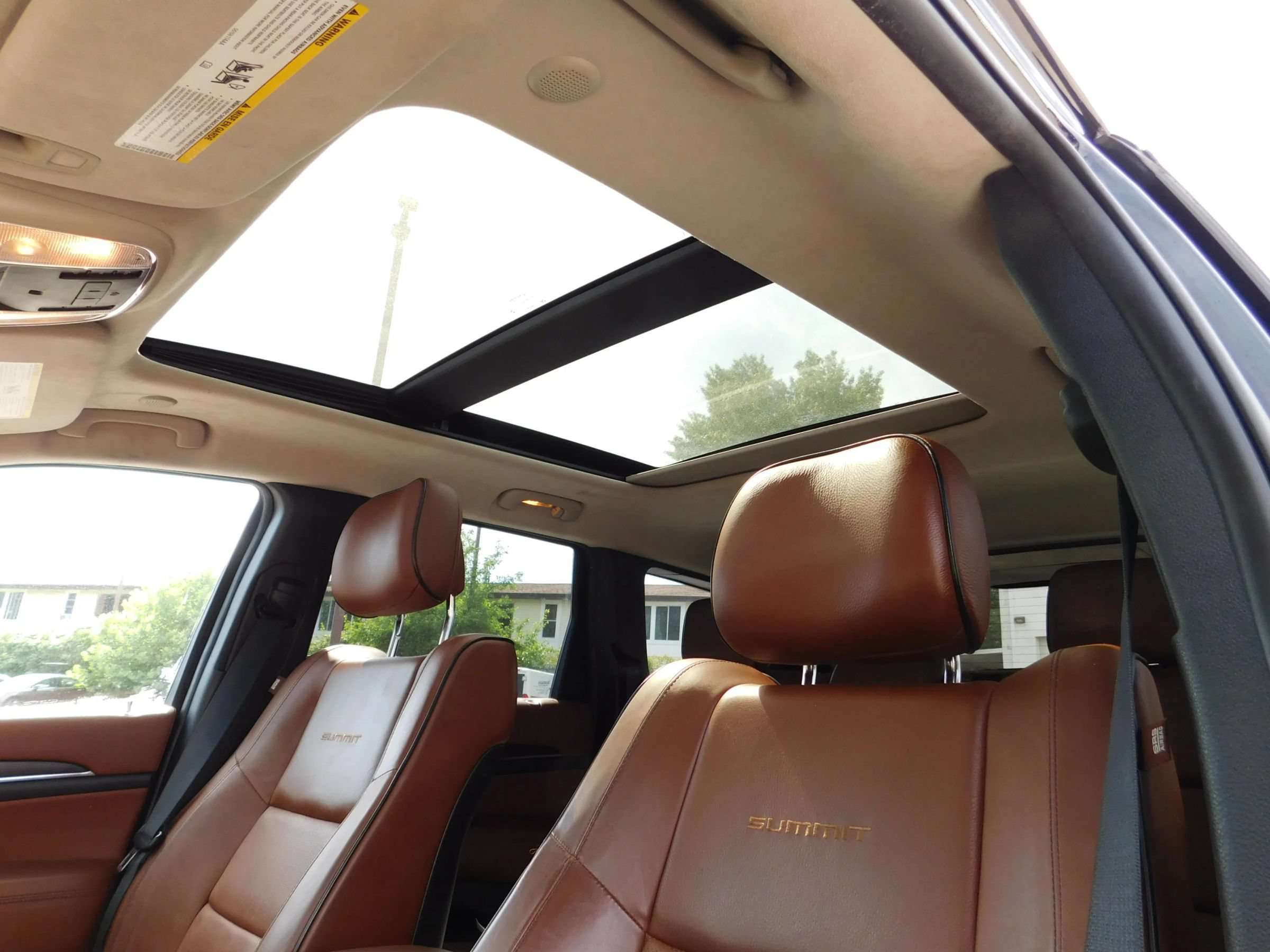 Used 2015 Jeep Grand Cherokee Summit w/ Platinum Series Group AWD/4WD image 20