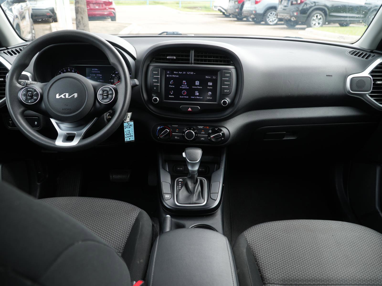 Used 2022 Kia Soul LX w/ Technology Package FWD image 16