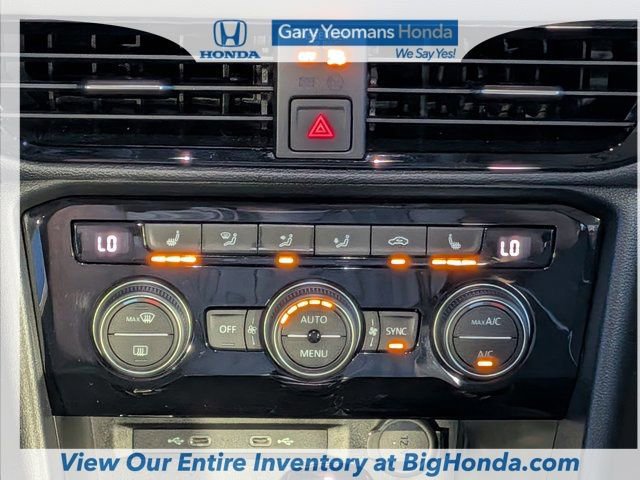 Used 2024 Volkswagen Taos SE image 19