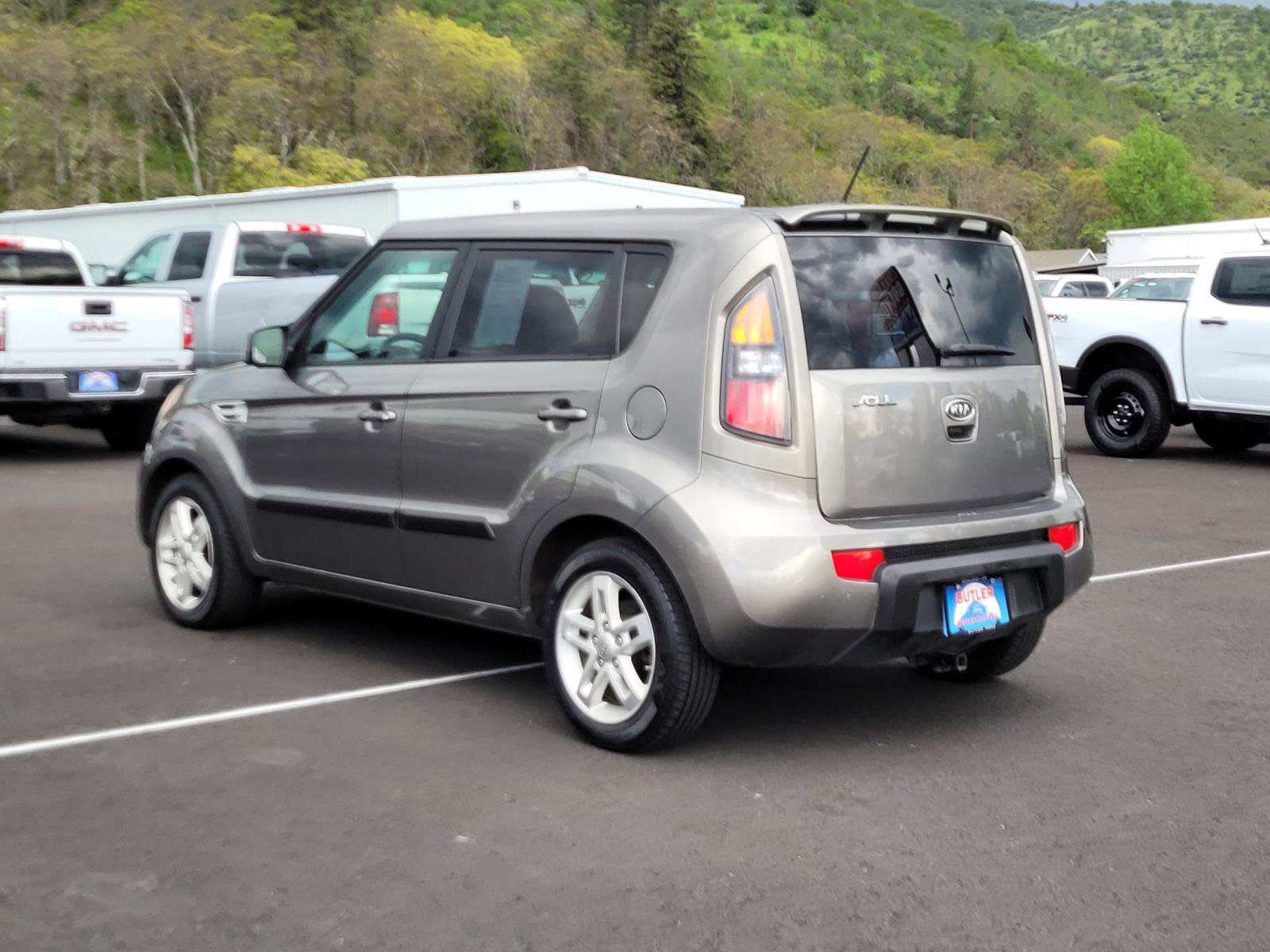 Used 2011 Kia Soul + w/ Audio Pkg image 7