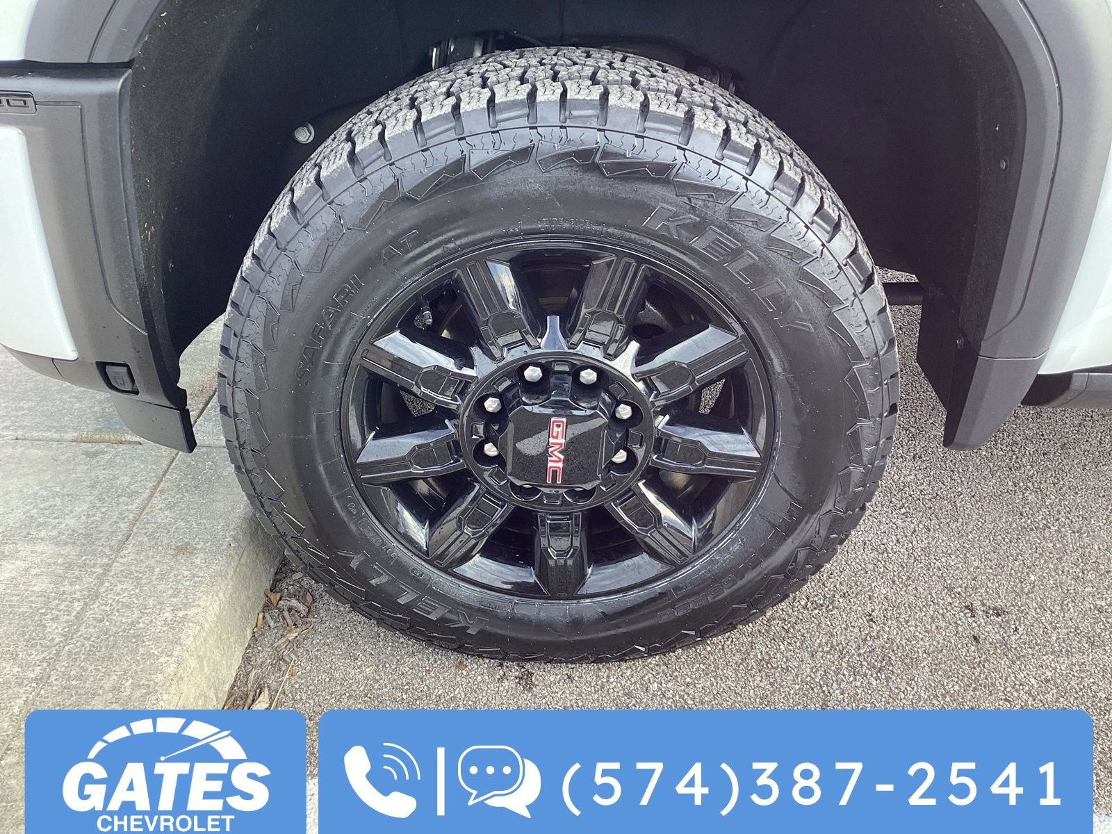 Used 2024 GMC Sierra 2500 AT4 w/ AT4 Premium Plus Package image 37