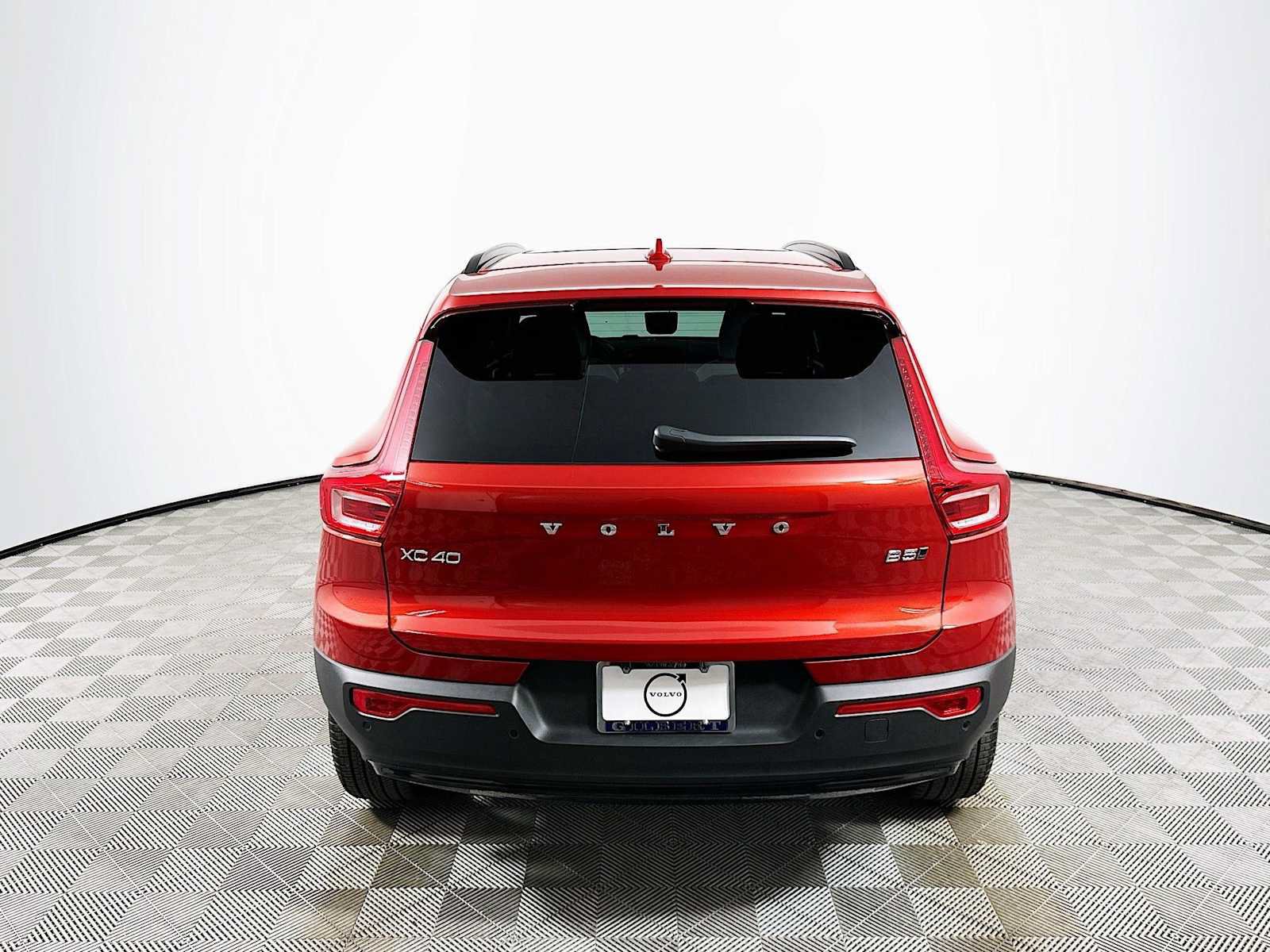 Used 2025 Volvo XC40 B5 Ultra w/ Climate Package AWD/4WD image 6