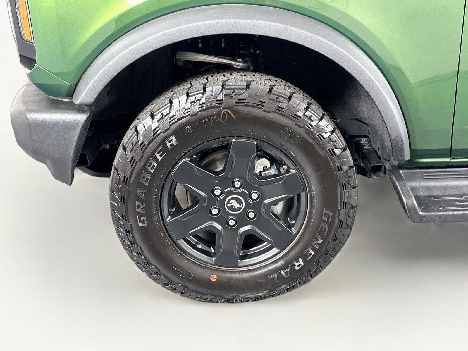 Used 2025 Ford Bronco Outer Banks AWD/4WD image 42