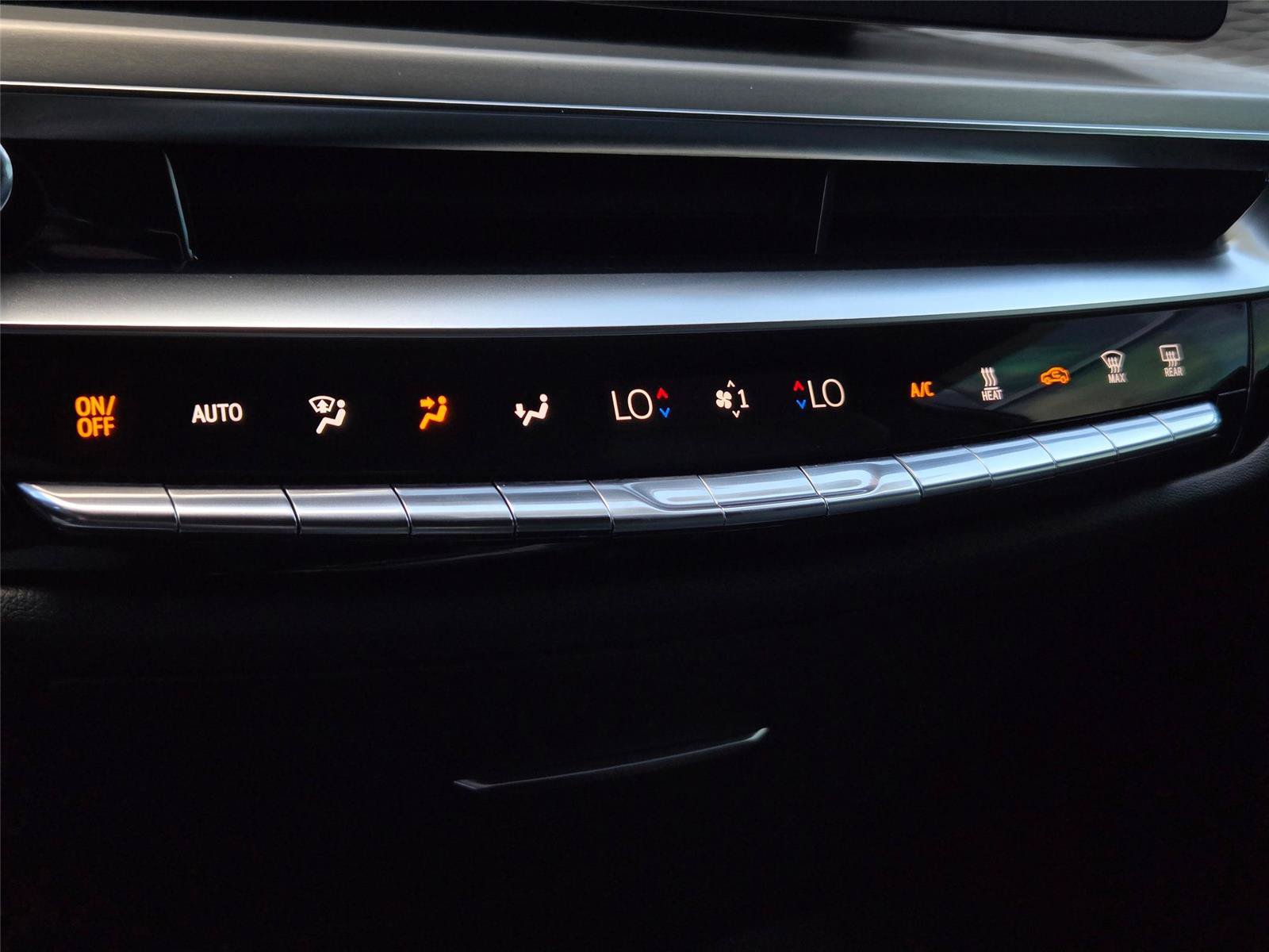 New 2026 Cadillac Lyriq Premium Luxury AWD/4WD image 21