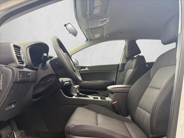 Used 2017 Kia Sportage LX image 11