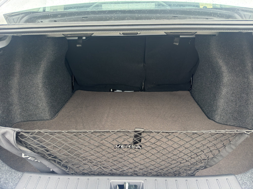 New 2025 Nissan Versa SR w/ Trunk Package image 22
