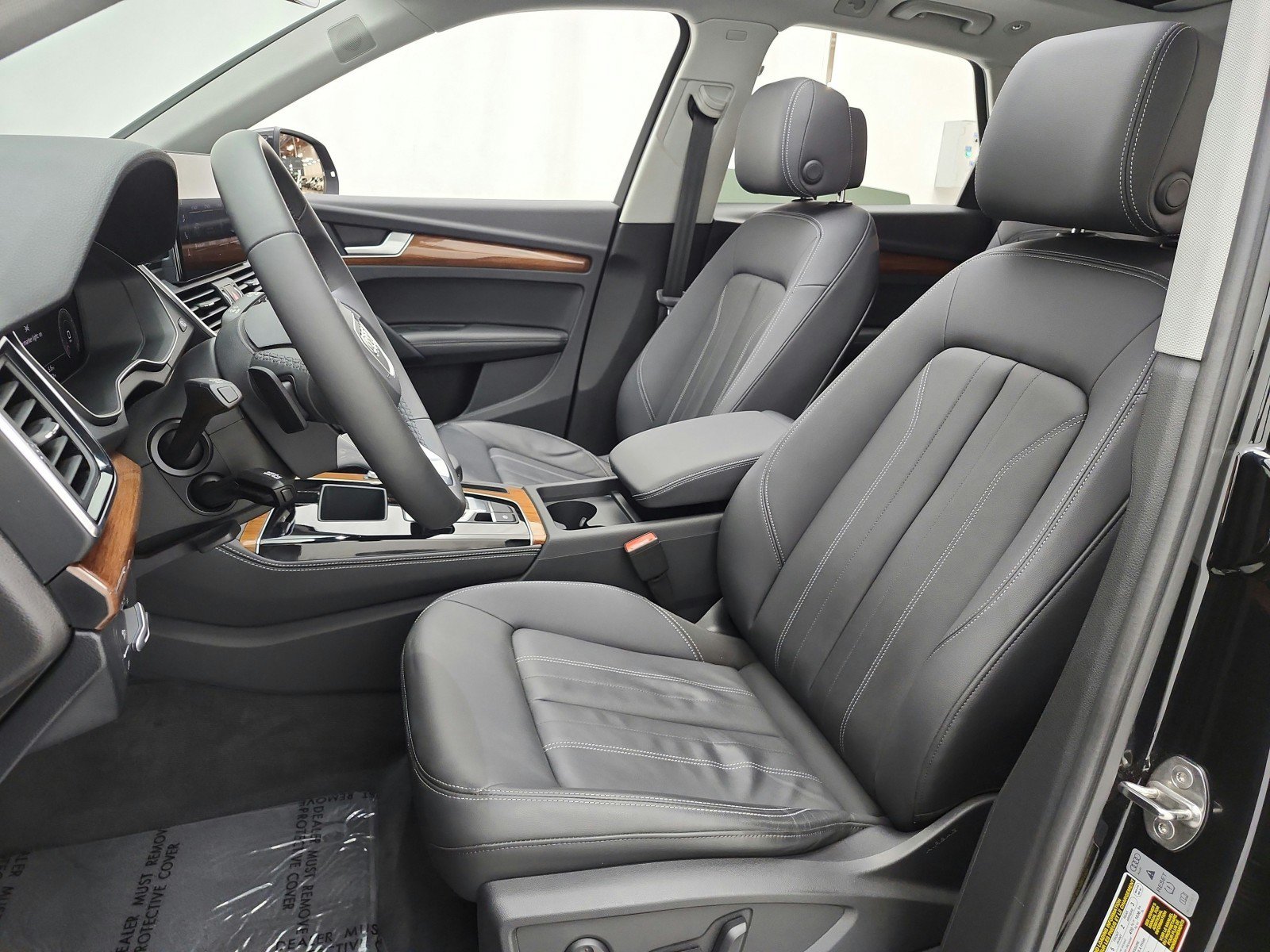 Used 2023 Audi Q5 2.0T Premium Plus w/ Premium Plus Package AWD/4WD image 13