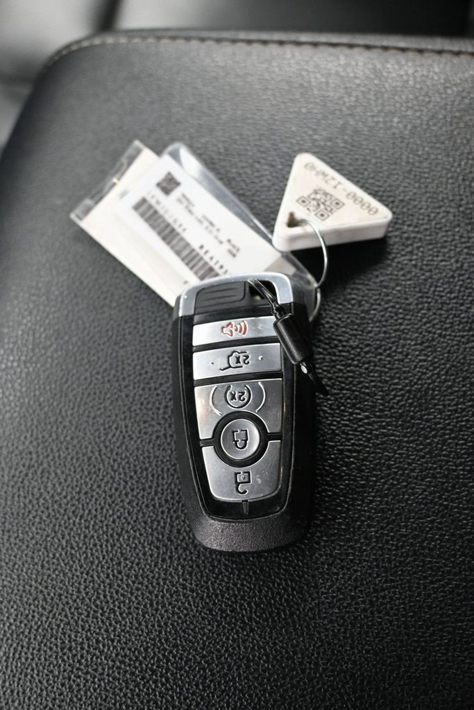 Used 2024 Ford Expedition XLT image 33