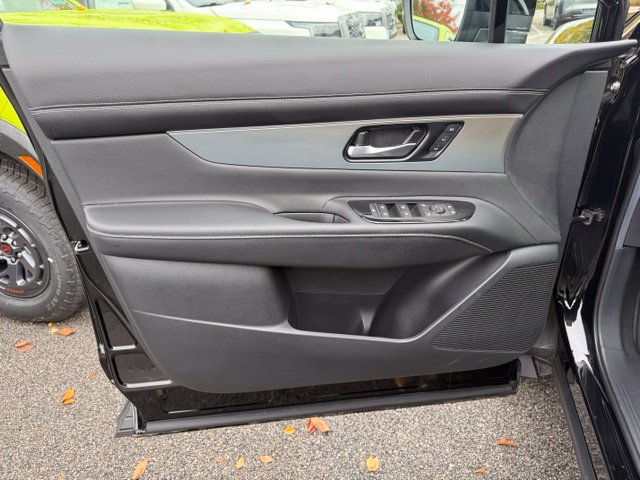 Certified 2026 Nissan Murano SL AWD/4WD image 11