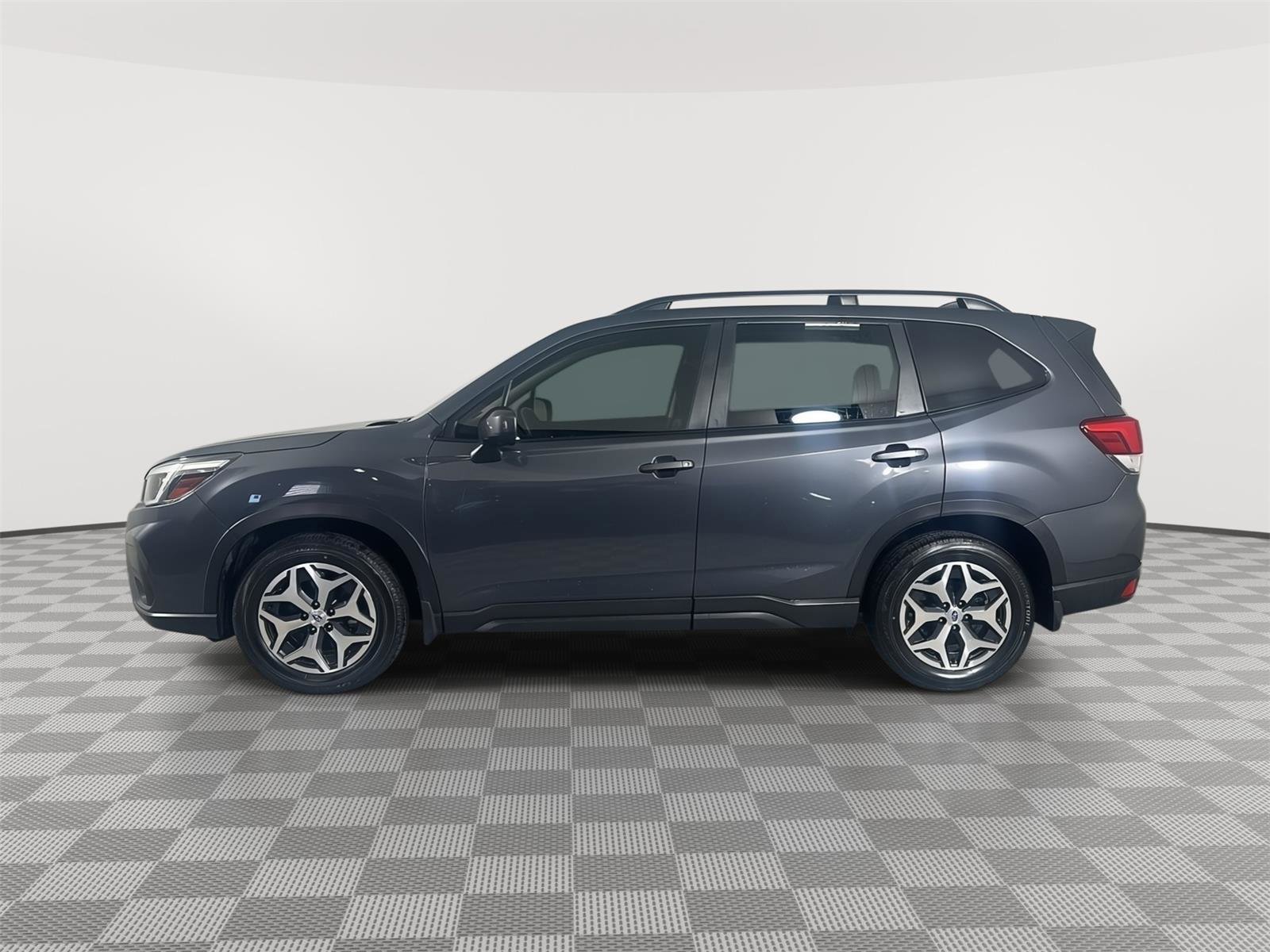 Used 2020 Subaru Forester Premium AWD/4WD image 4