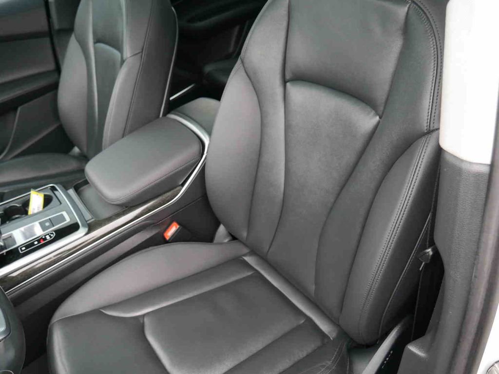 Used 2023 Audi Q7 3.0T Premium Plus image 34