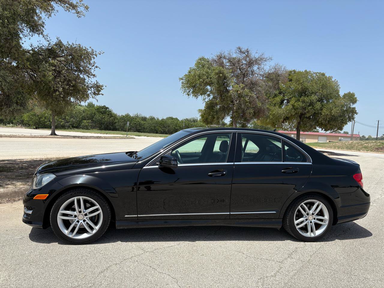 Used 2014 Mercedes-Benz C 250 Sedan image 9