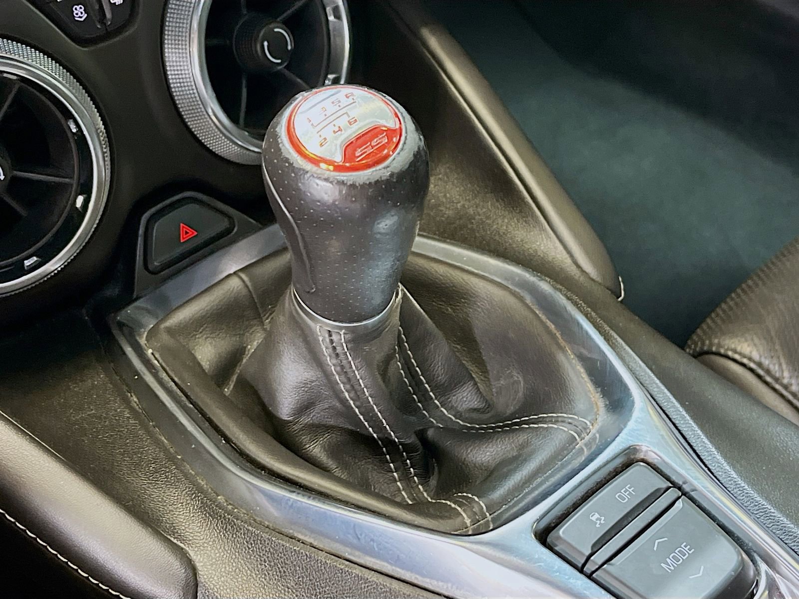 Used 2019 Chevrolet Camaro SS RWD image 16