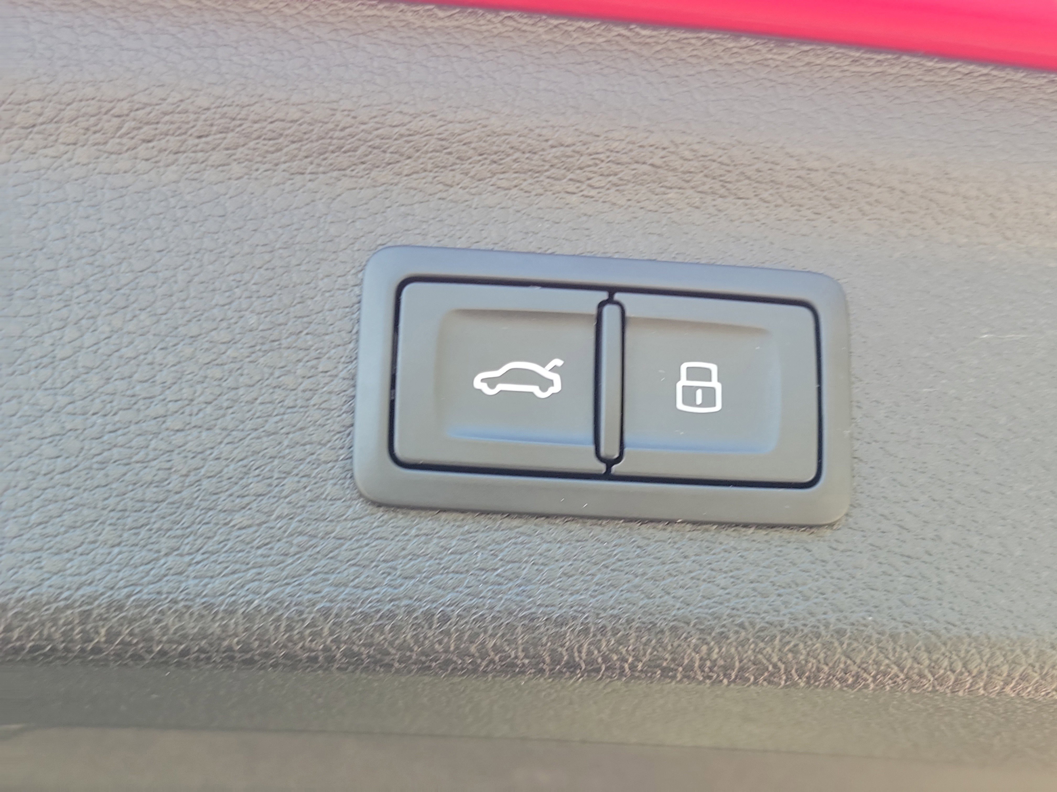 Used 2024 Audi Q3 2.0T Premium image 14