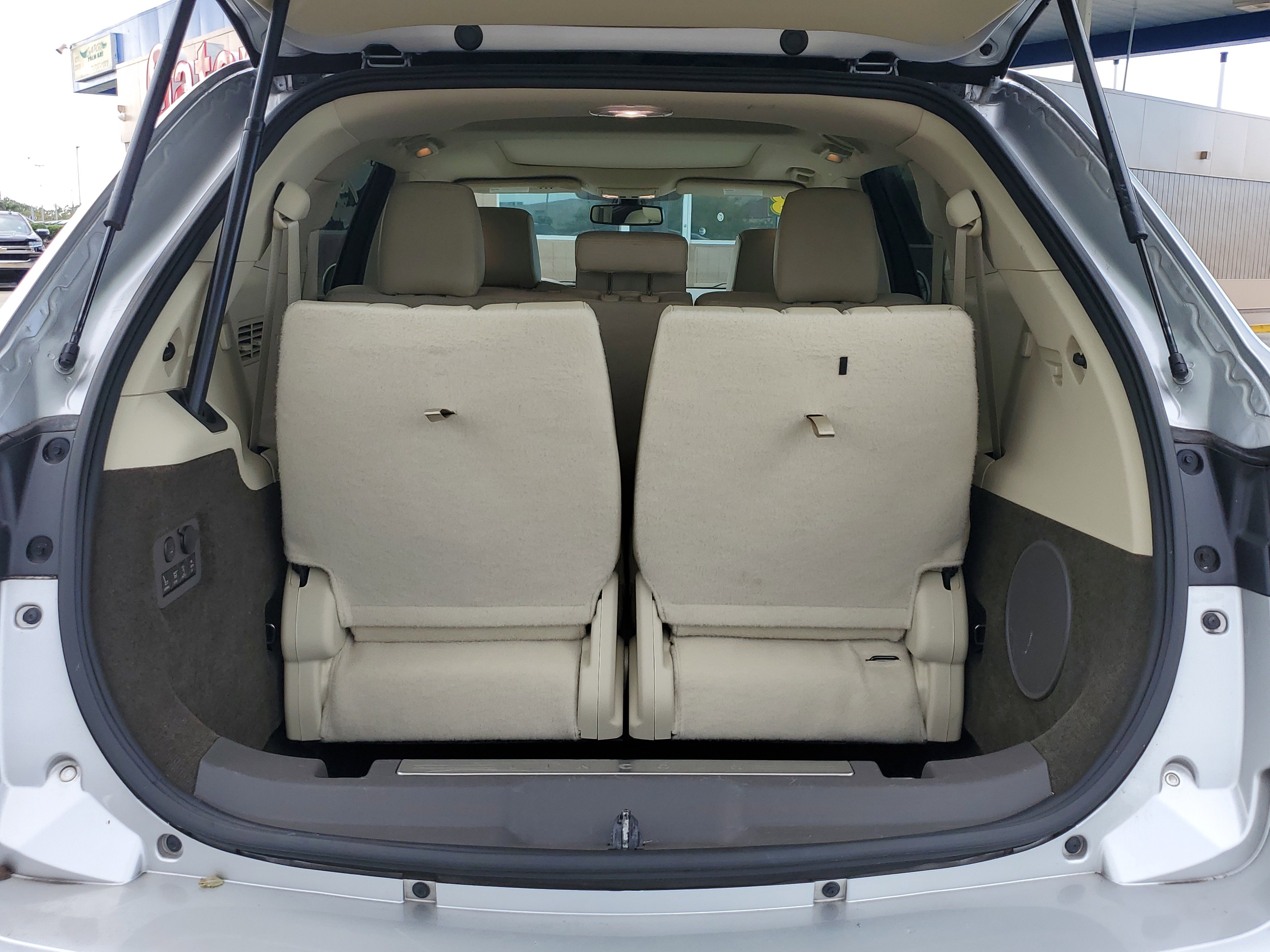 Used 2018 Lincoln MKT AWD w/ Technology Package image 7