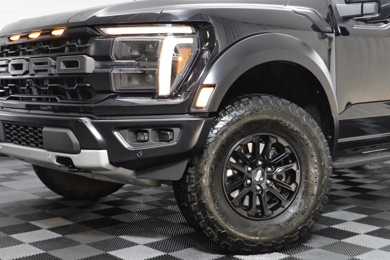 Used 2024 Ford F150 Raptor image 3