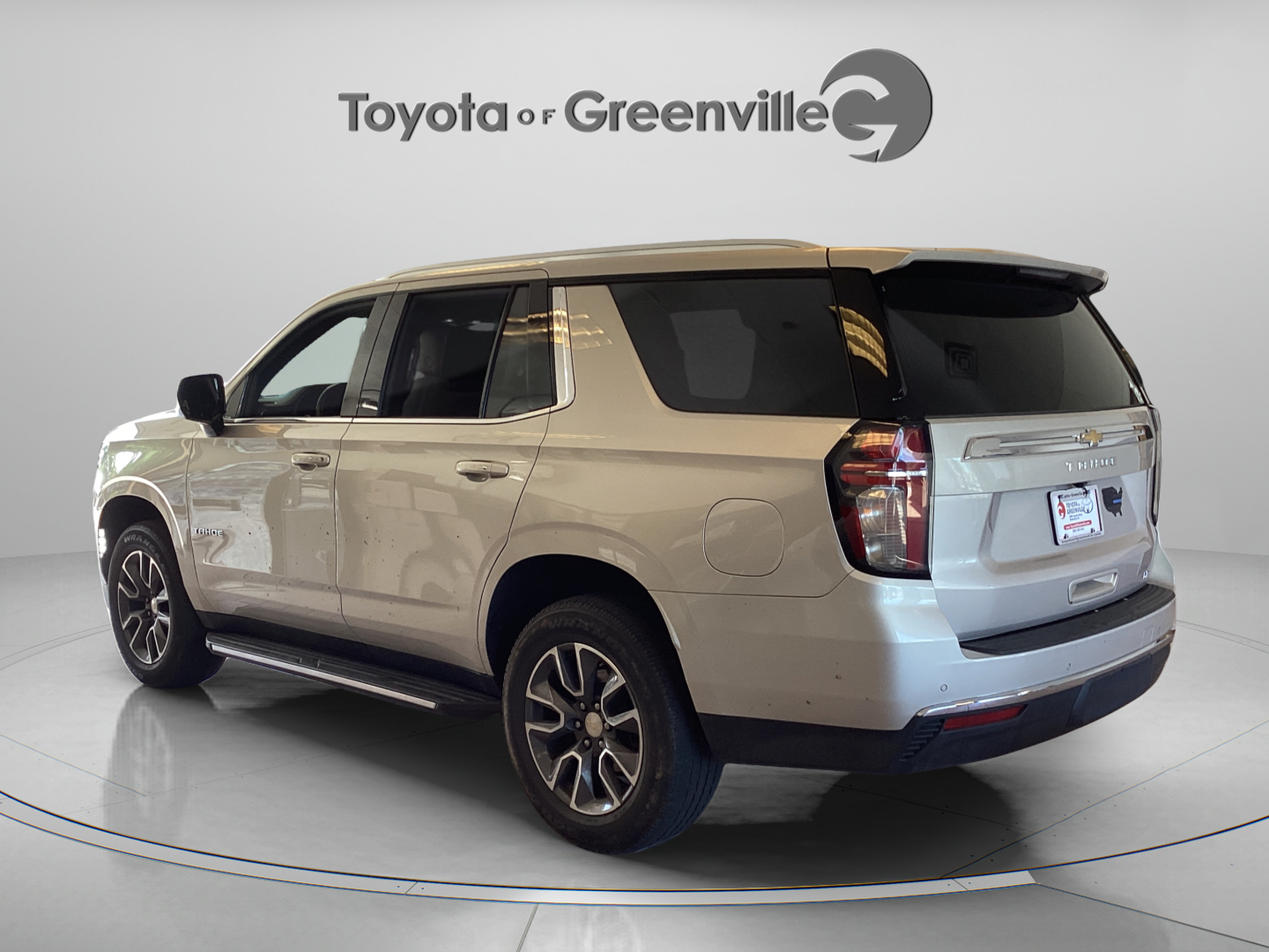 Used 2021 Chevrolet Tahoe LT w/ Rear Media and Nav Package RWD image 4