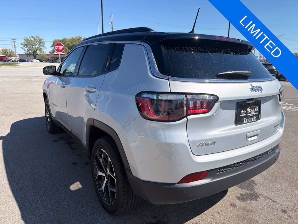 Used 2025 Jeep Compass Limited w/ Sun & Sound Group AWD/4WD image 4