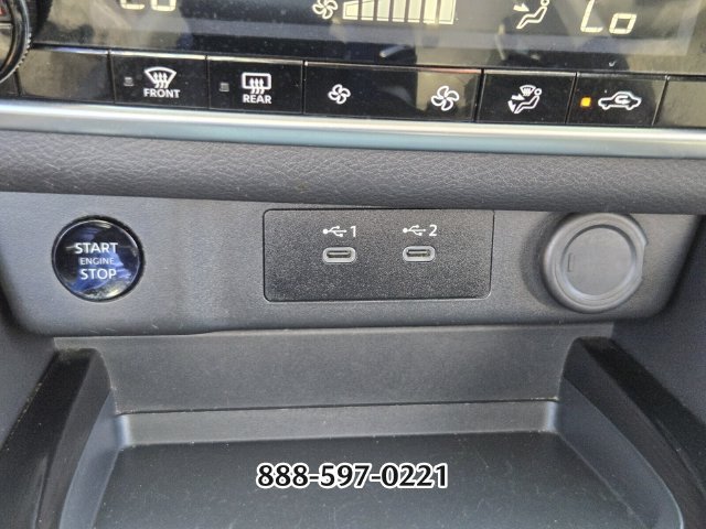 Used 2024 Nissan Rogue SV FWD image 24