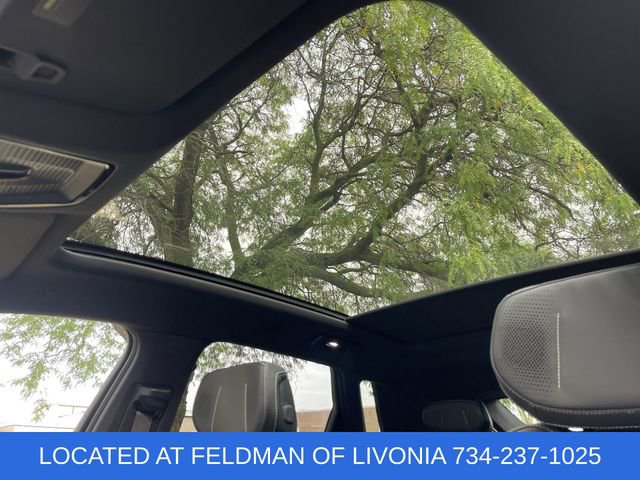 Used 2024 Cadillac Lyriq Luxury w/ LPO, Floor Liner Package image 19
