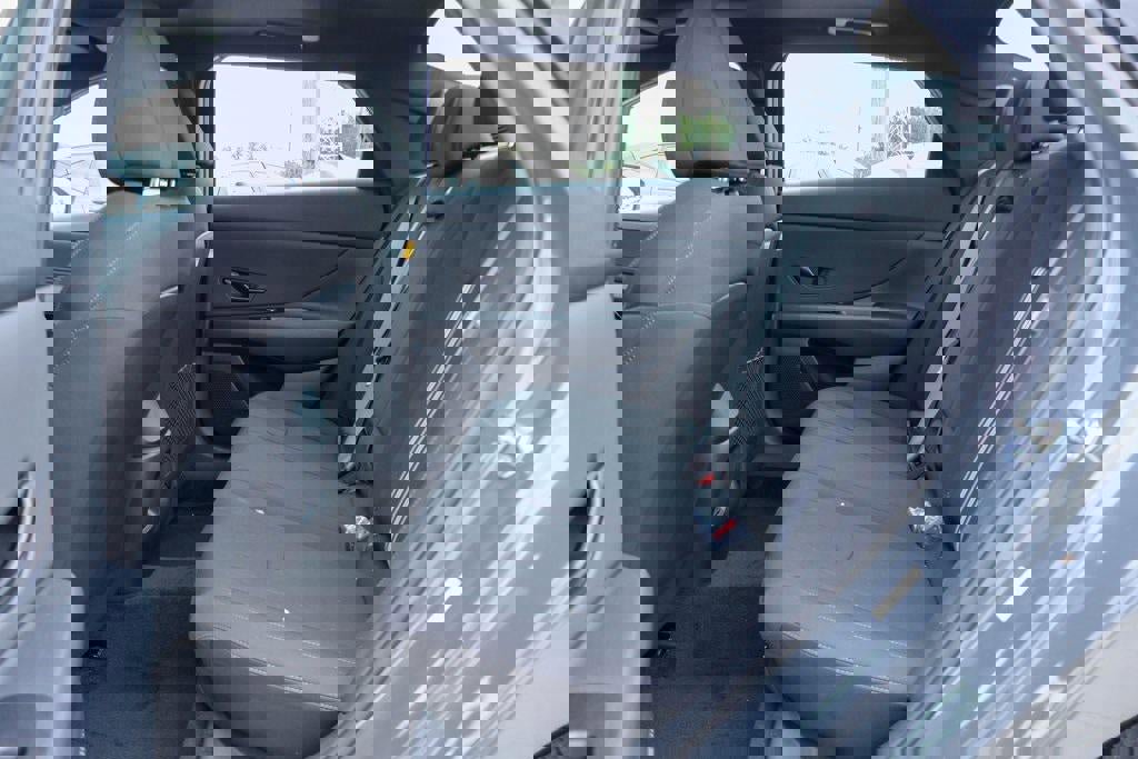 New 2026 Hyundai Elantra SEL Sport Premium image 9