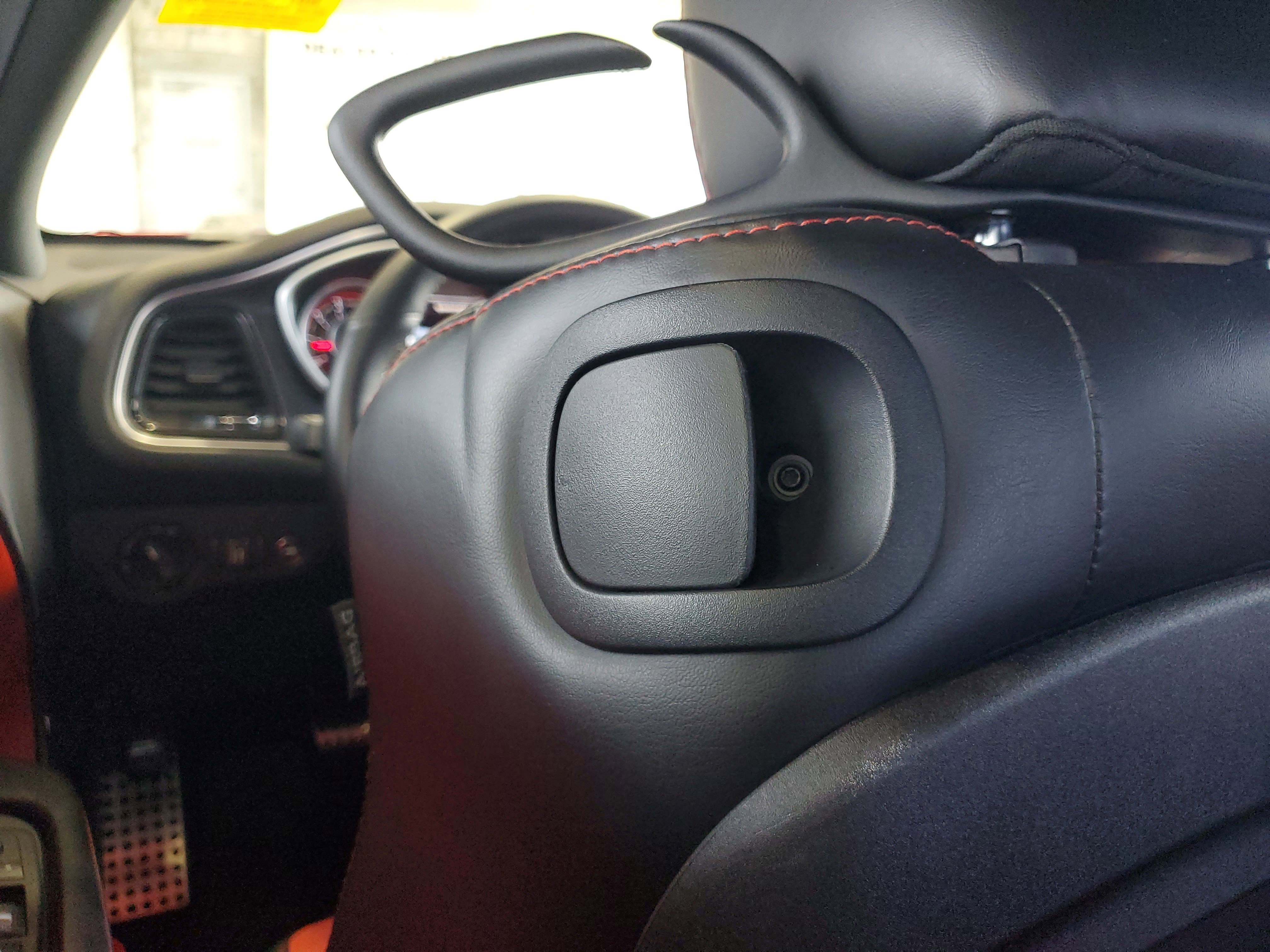 Used 2016 Dodge Challenger R/T Scat Pack w/ Leather Interior Group RWD image 13