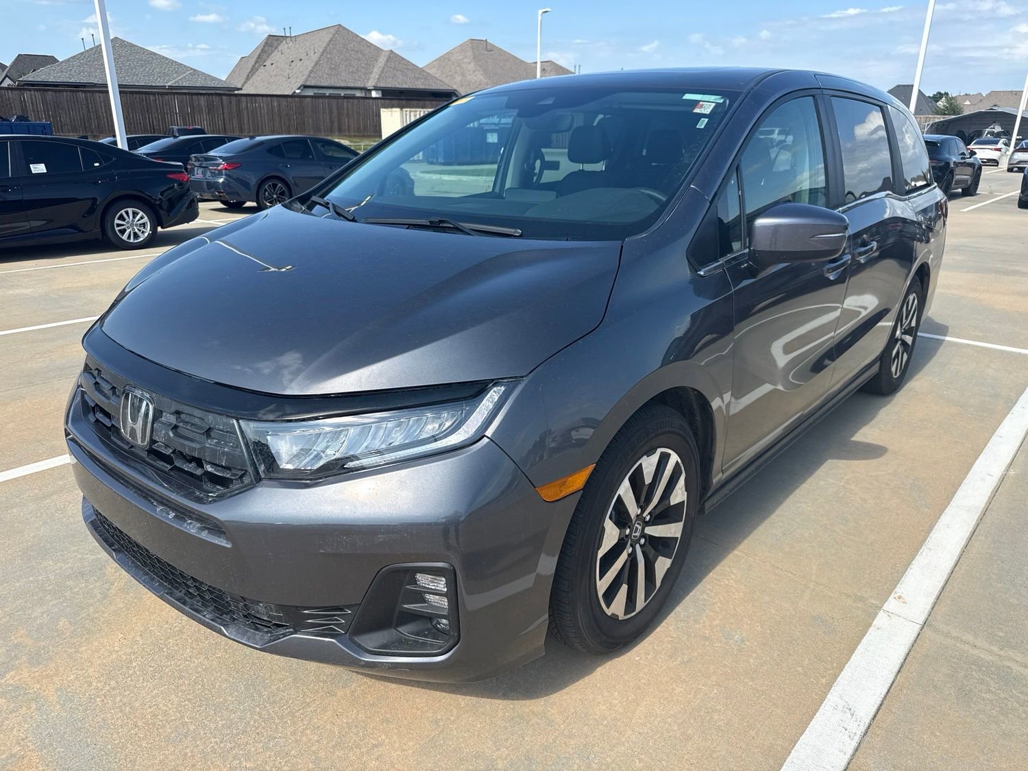 Used 2026 Honda Odyssey EX-L image 3