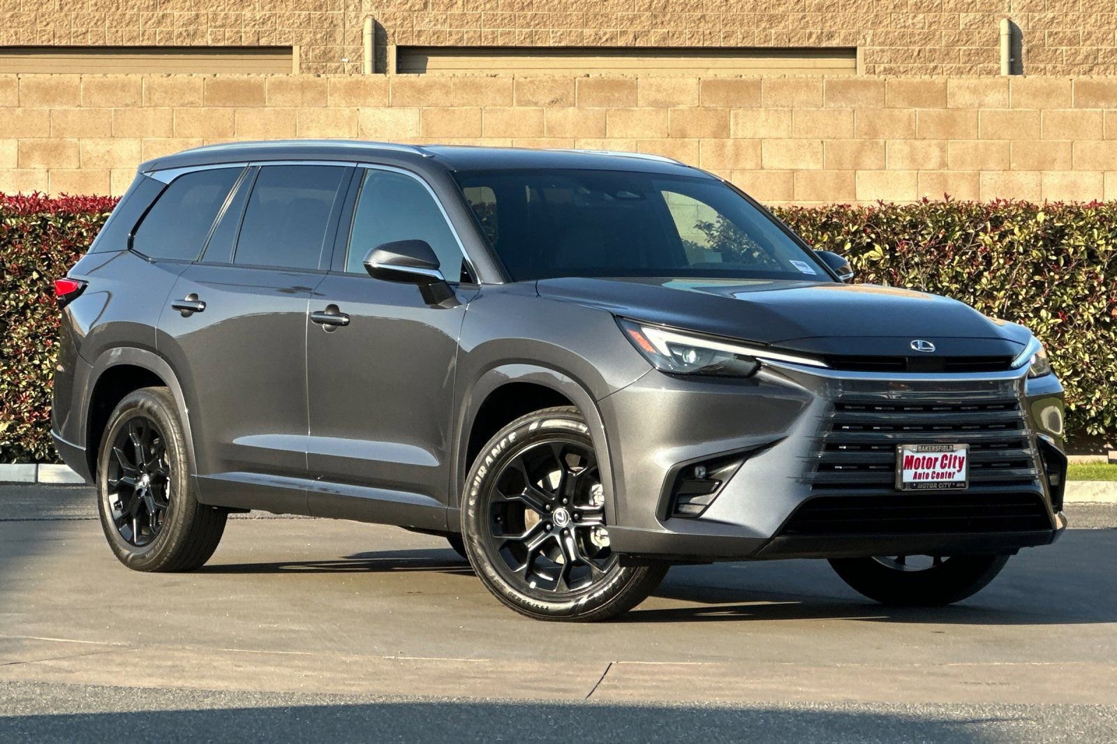 Used 2024 Lexus TX 350 FWD image 2