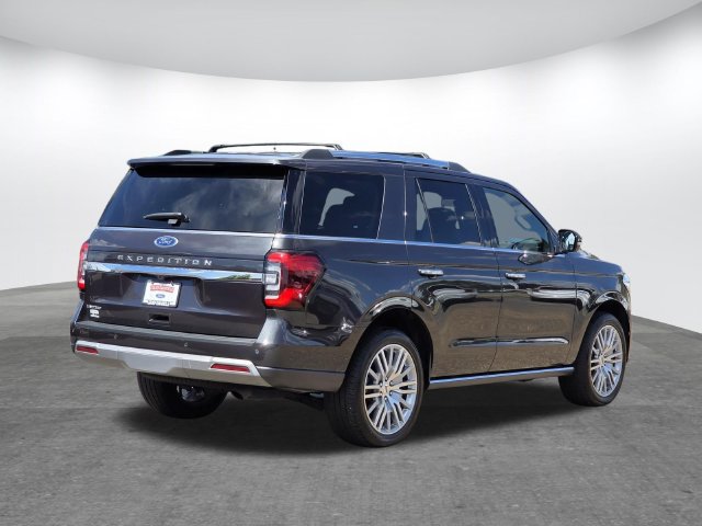 Used 2024 Ford Expedition Limited RWD image 4