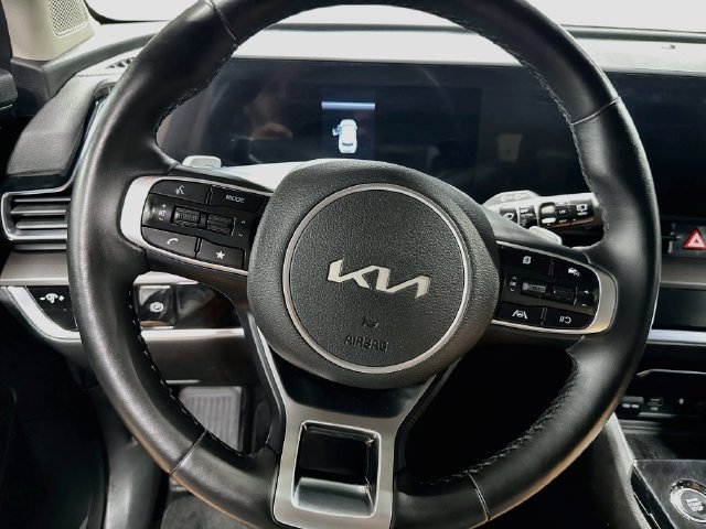 Used 2023 Kia Sportage EX AWD/4WD image 18