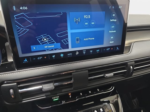 Used 2025 Lincoln Corsair AWD w/ Equipment Group 101A image 21