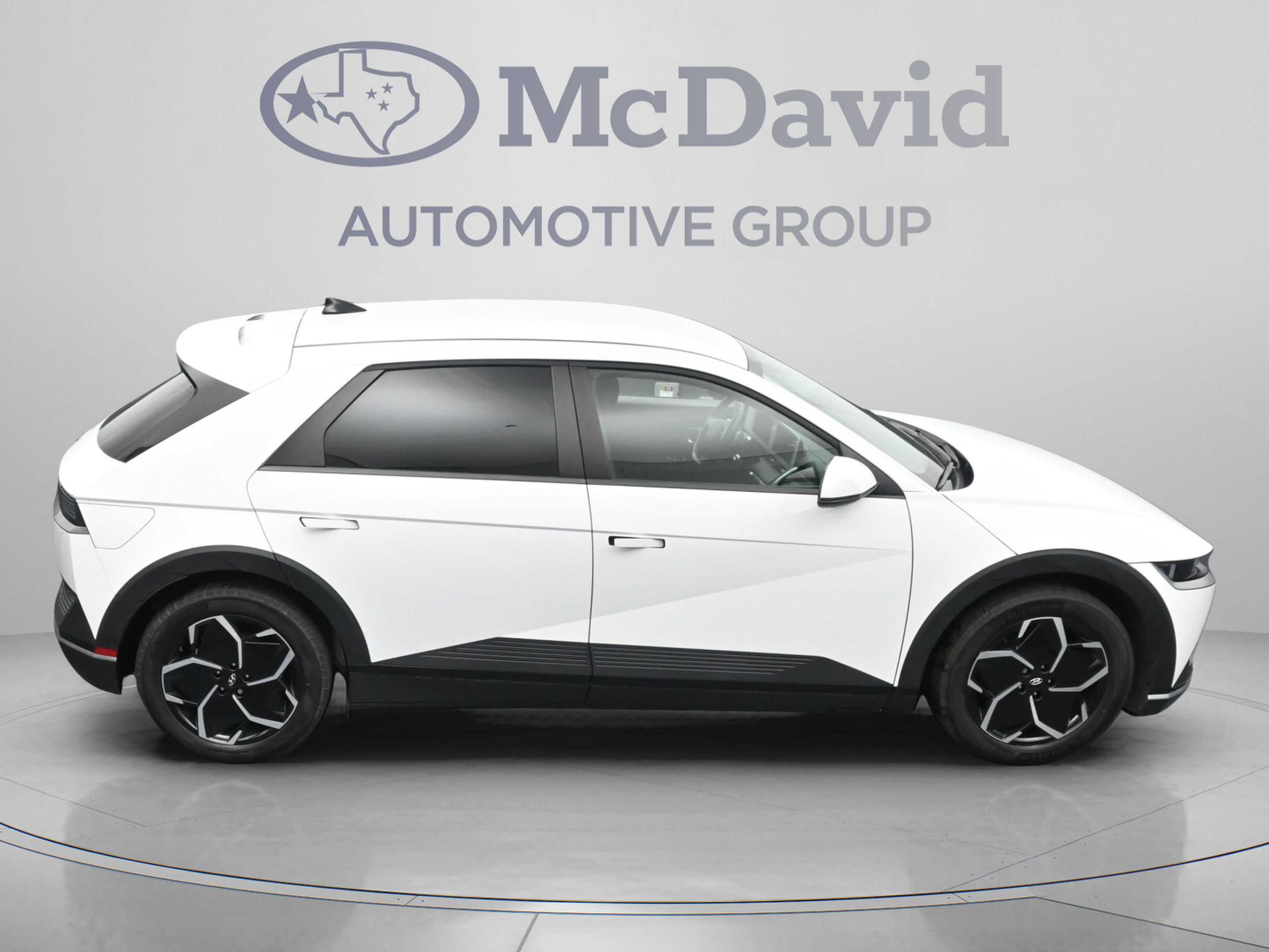 Used 2024 Hyundai Ioniq 5 SEL RWD image 39