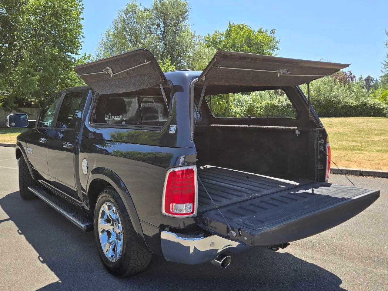 Used 2015 RAM 1500 Laramie w/ Convenience Group image 35