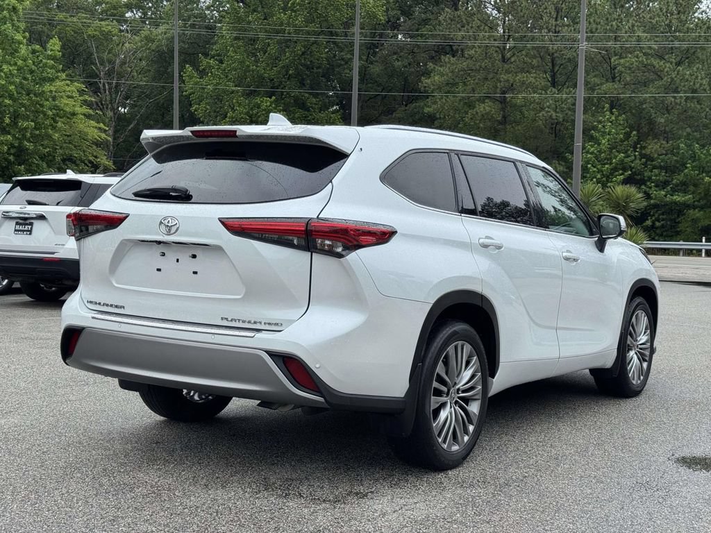 Used 2023 Toyota Highlander Platinum AWD/4WD image 24