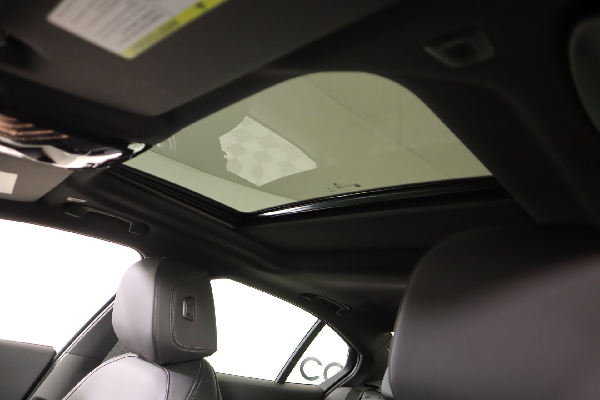 New 2026 BMW i5 eDrive40 w/ M Sport Package AWD/4WD image 16