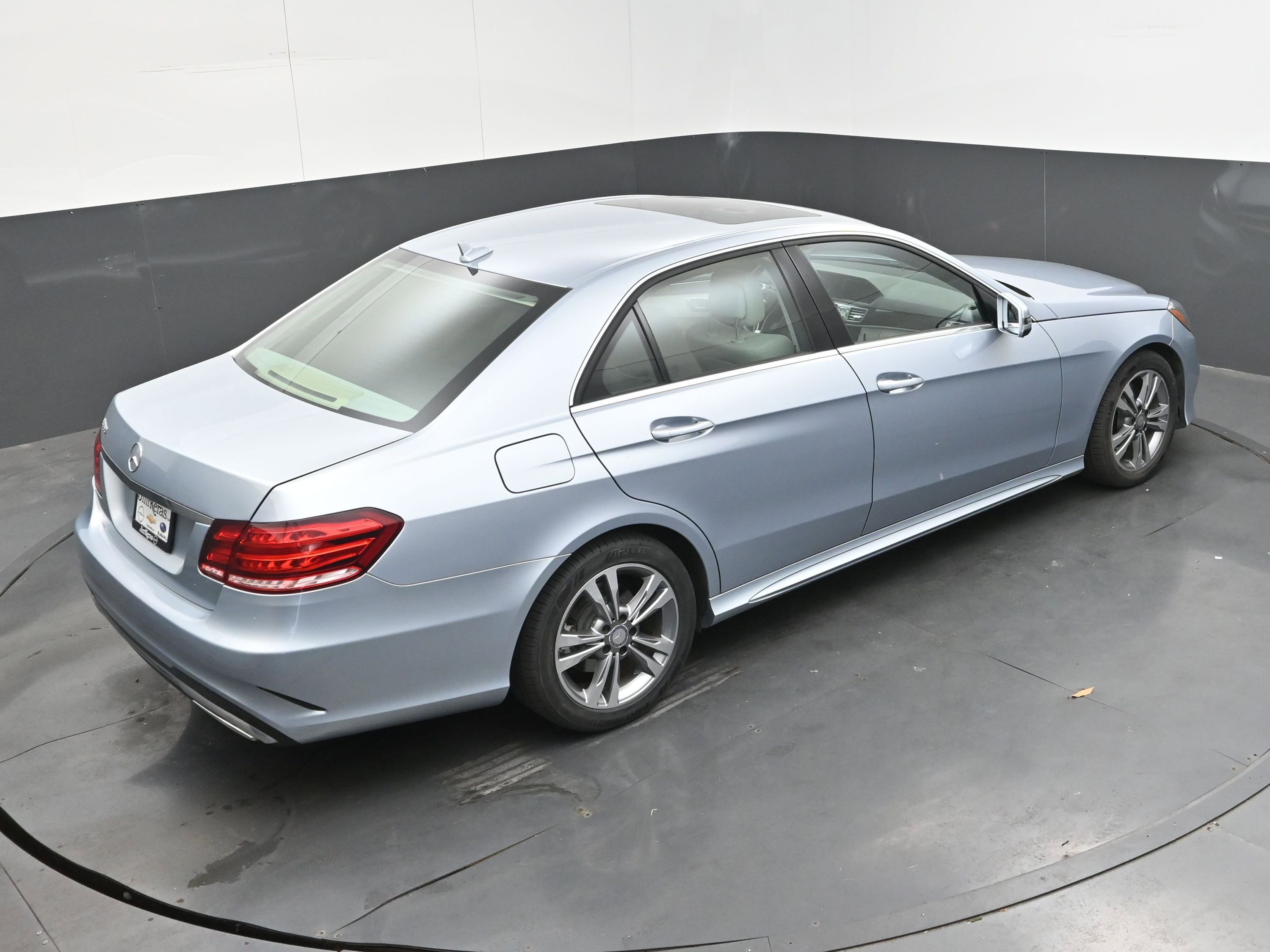 Used 2015 Mercedes-Benz E 350 Sedan image 41