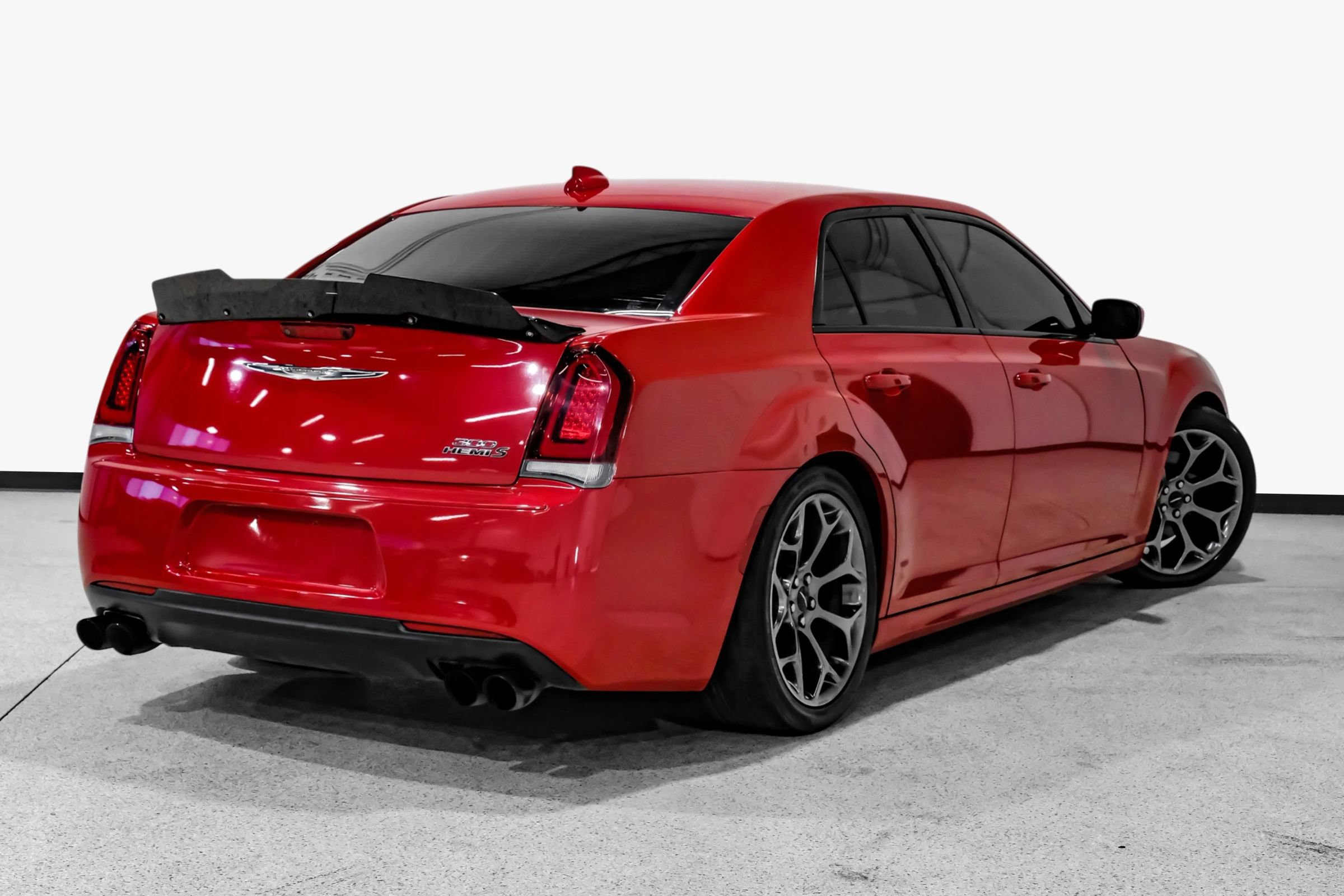 Used 2015 Chrysler 300 S RWD image 6