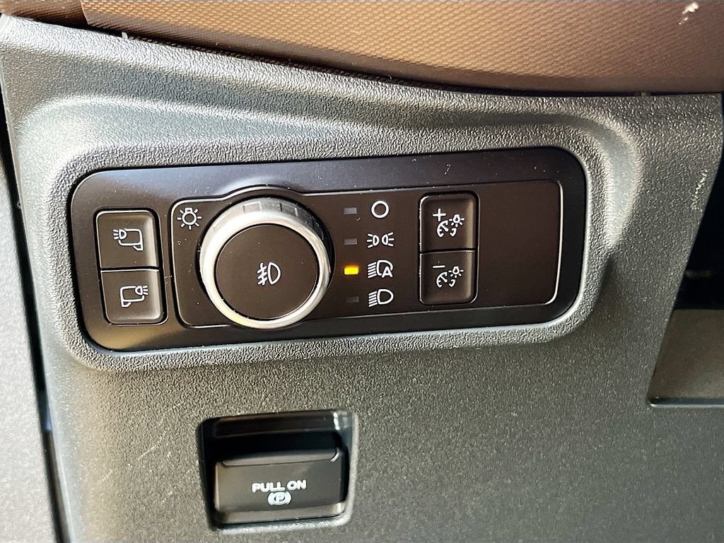 Used 2023 Ford Bronco Heritage Edition AWD/4WD image 10